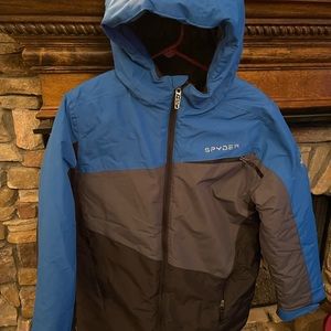 Boys 14/16 Spyder Snow Jacket.  Only worn once, like NEW!